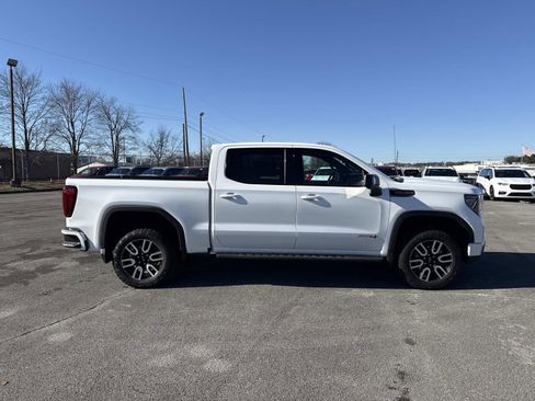 Used 2024 GMC Sierra 1500 AT4 w/ Technology Package image 4