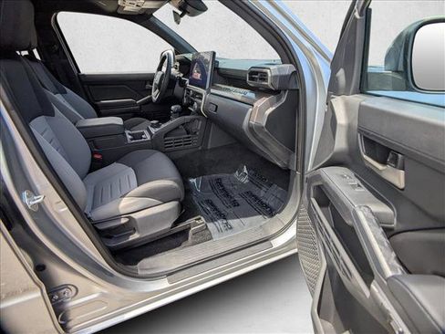 Used 2024 Toyota Tacoma TRD Off-Road image 12