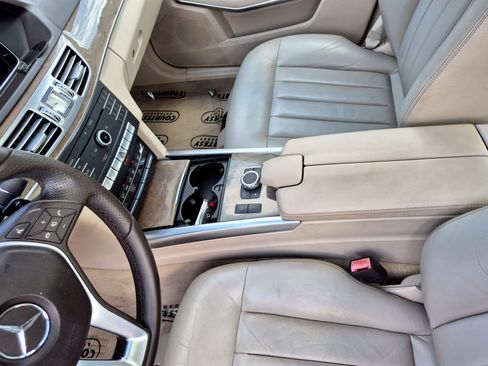 Used 2016 Mercedes-Benz E 350 Sedan w/ Premium Package image 25