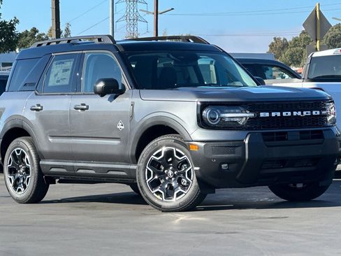 New 2025 Ford Bronco Sport Outer Banks w/ Outer Banks Tech Package+ image 2