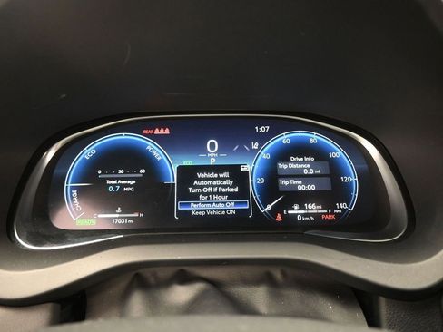 Used 2024 Toyota Venza Limited image 14