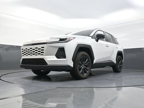 Used 2026 Toyota RAV4 XLE Premium FWD image 33
