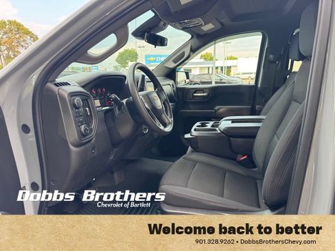 Used 2024 Chevrolet Silverado 1500 Custom AWD/4WD image 10