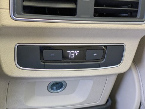 Used 2018 Audi Q5 2.0T Premium image 19