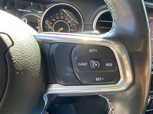 Used 2023 Jeep Gladiator Overland w/ Popular Equipment Package AWD/4WD image 25