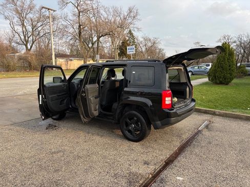 Used 2012 Jeep Patriot Sport w/ PWR Value Group image 12