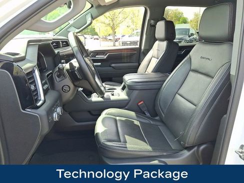 Used 2024 GMC Sierra 1500 Denali w/ Technology Package AWD/4WD image 2