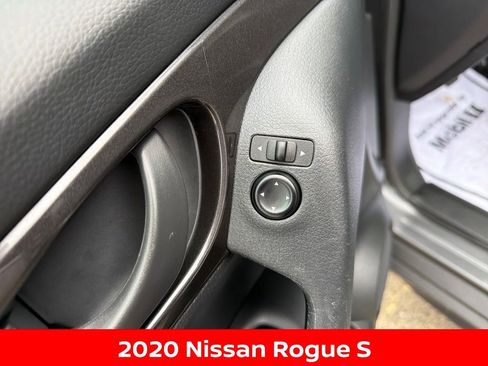 Used 2020 Nissan Rogue S image 11