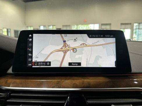 Used 2018 BMW M550i xDrive AWD/4WD image 65