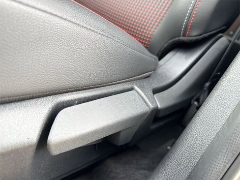 New 2025 Nissan Kicks SR image 32