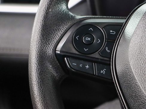 Used 2023 Toyota RAV4 LE AWD/4WD image 13