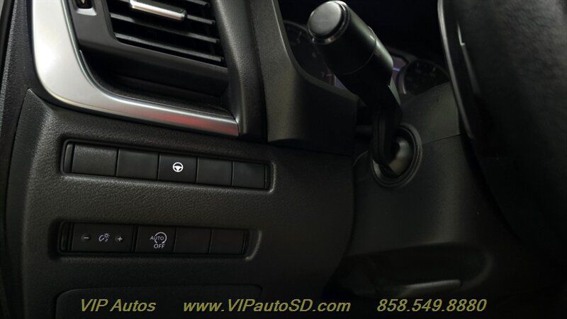 Used 2023 Nissan Rogue SV FWD image 23
