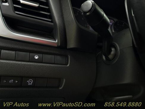 Used 2023 Nissan Rogue SV FWD image 23