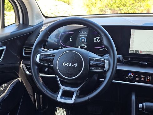 Used 2025 Kia Sportage EX w/ Premium Package AWD/4WD image 24