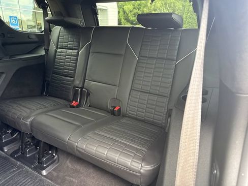 Used 2025 Cadillac Escalade Sport Platinum w/ LPO, Floor Liner Package AWD/4WD image 12