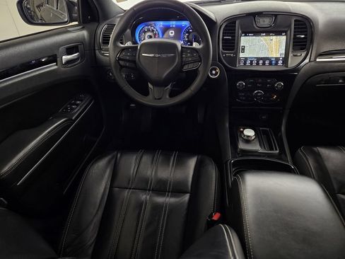 Used 2023 Chrysler 300 S RWD image 5