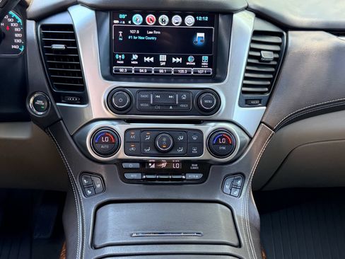 Used 2020 Chevrolet Tahoe Premier AWD/4WD image 22