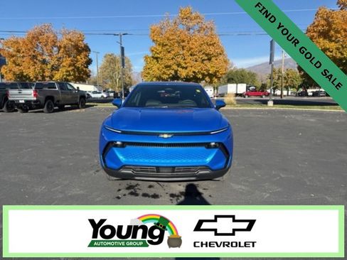 New 2026 Chevrolet Equinox EV LT image 2