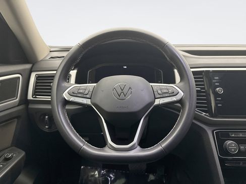 Used 2023 Volkswagen Atlas SE image 12