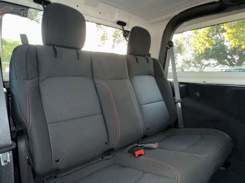Used 2023 Jeep Wrangler Rubicon AWD/4WD image 26