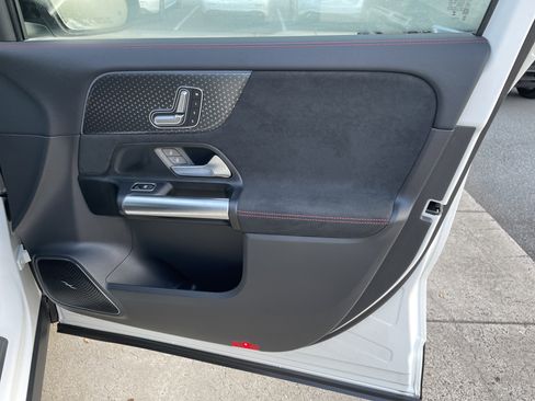 Certified 2025 Mercedes-Benz GLA 250 4MATIC image 45