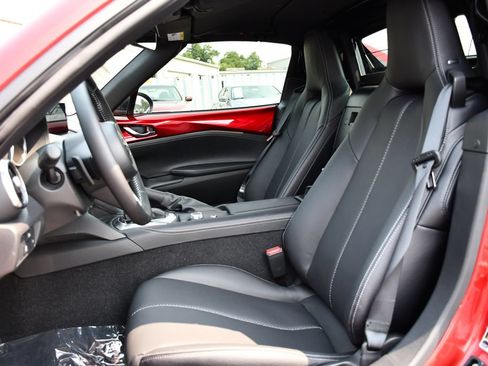 New 2026 MAZDA MX-5 Miata RF Grand Touring RWD image 15