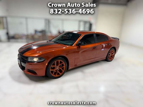 Used 2022 Dodge Charger SXT w/ Blacktop Package RWD image 1