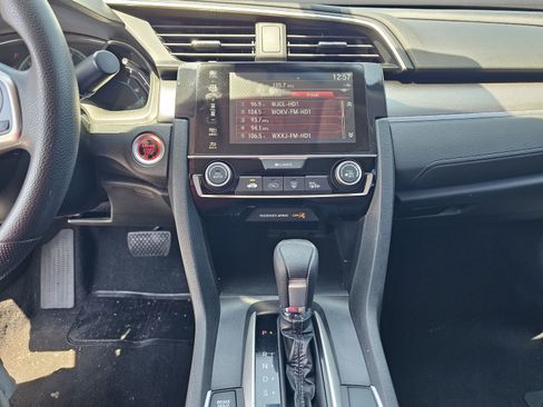 Used 2018 Honda Civic EX image 12