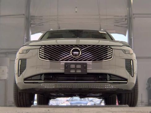 Used 2026 Volvo XC90 B6 Plus AWD/4WD image 4