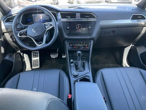 Used 2022 Volkswagen Tiguan SE R-Line image 11