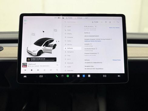 Used 2021 Tesla Model Y Long Range image 23