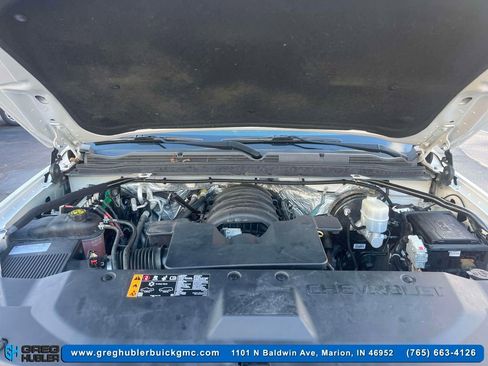 Used 2018 Chevrolet Suburban Premier image 11
