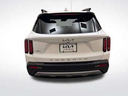 Certified 2022 Kia Sorento X-Line EX AWD/4WD image 6