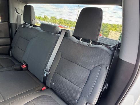 Used 2020 Chevrolet Silverado 1500 Custom w/ Custom Value Package image 18