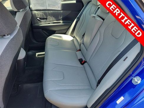 Used 2024 Hyundai Elantra Limited image 17