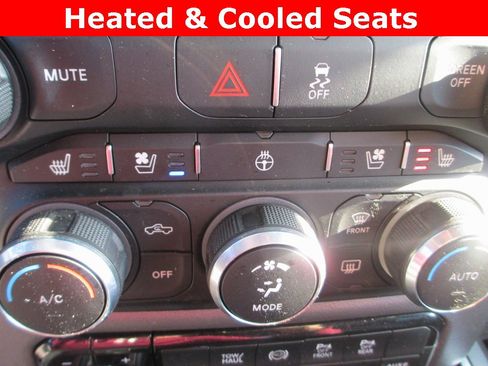 Used 2022 RAM 2500 Laramie w/ Night Edition image 15