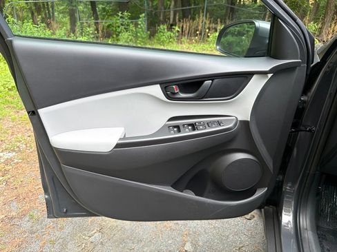 Certified 2023 Hyundai Kona SEL w/ Cargo Package AWD/4WD image 17
