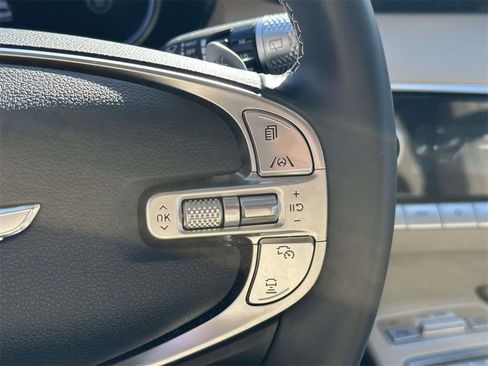 Certified 2022 Genesis GV70 2.5T w/ Select Package image 17