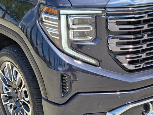 Used 2023 GMC Sierra 1500 Denali Ultimate AWD/4WD image 34