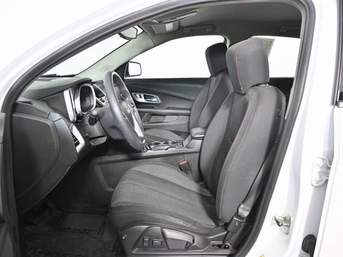 Used 2017 Chevrolet Equinox LS image 20