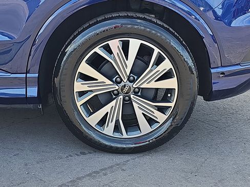 Used 2023 Audi Q4 e-tron Premium Plus w/ Premium Plus image 37