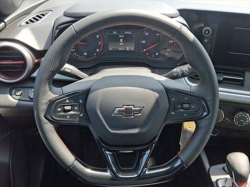 Used 2026 Chevrolet Trax RS w/ Sunroof Package FWD image 13