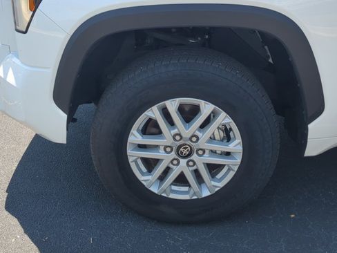 Used 2025 Toyota Tundra SR5 w/ Advanced Technology Package AWD/4WD image 29