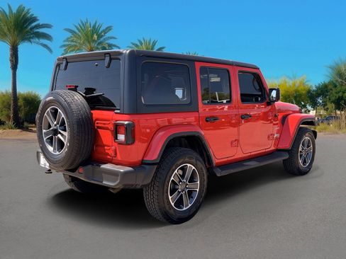 Used 2023 Jeep Wrangler Unlimited Sahara AWD/4WD image 6