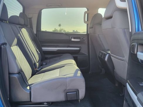 Used 2018 Toyota Tundra SR5 w/ SR5 Upgrade Package AWD/4WD image 20