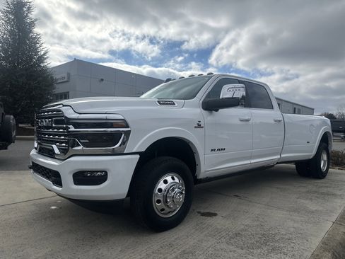 New 2026 RAM 3500 Longhorn image 2