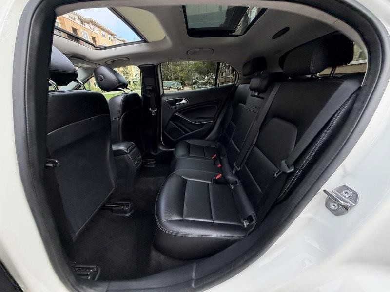 Used 2018 Mercedes-Benz GLA 250 4MATIC image 42