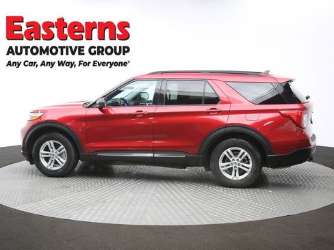 Used 2021 Ford Explorer XLT image 61