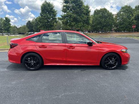 Used 2025 Honda Civic Sport image 10