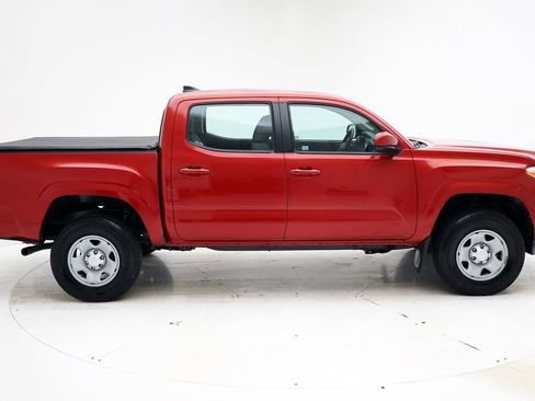 Used 2017 Toyota Tacoma SR w/ Tow Package image 3